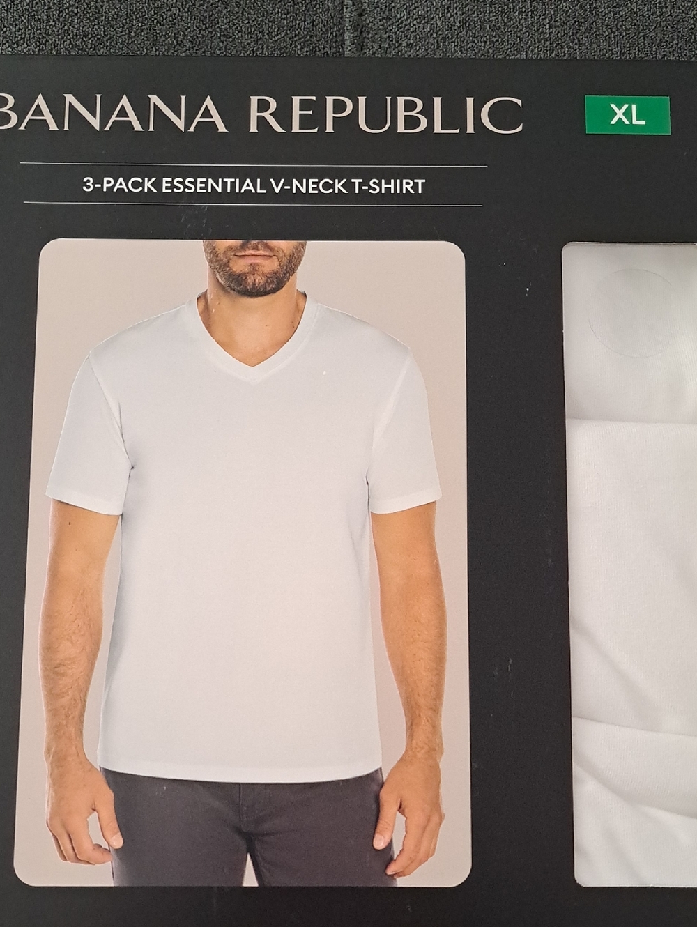 Banana Republic Men's White V-Neck Short Sleeve Tee Size XL NEW